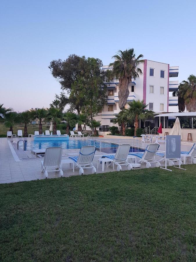 Skys Beach Hotel 마나브가트 외부 사진
