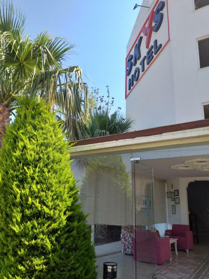 Skys Beach Hotel 마나브가트 외부 사진