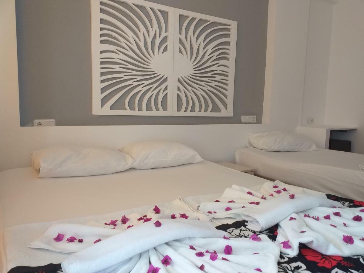 Skys Beach Hotel 마나브가트 외부 사진